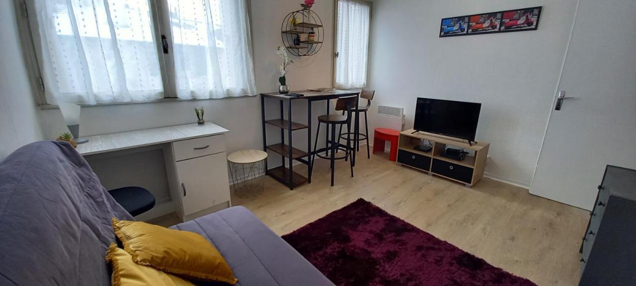 Le Zen -Studio Tout Equipe- Wifi Fibre- Centre Ville Avec Parking Tarbes Kültér fotó